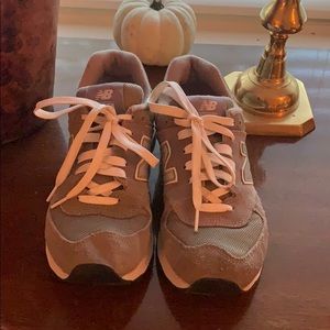 New balance 574 women’s sneakers 7.5